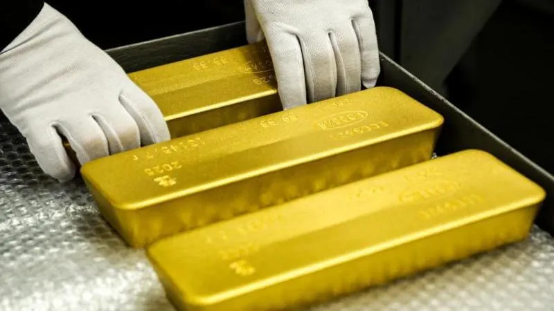 Le prix de l'or franchit pour la première fois depuis le 2 juin la barre des 4 550 $