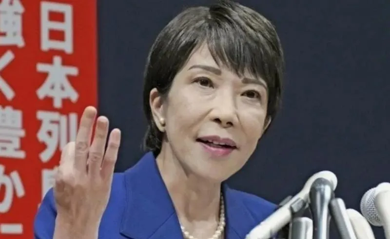 La popularité de la première ministre japonaise s'effrite