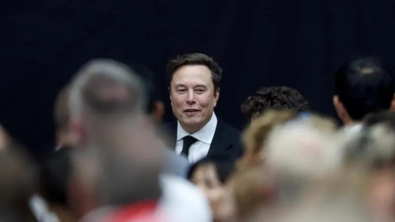 Elon Musk a demandé en plaisantant combien coûte la Grande-Bretagne