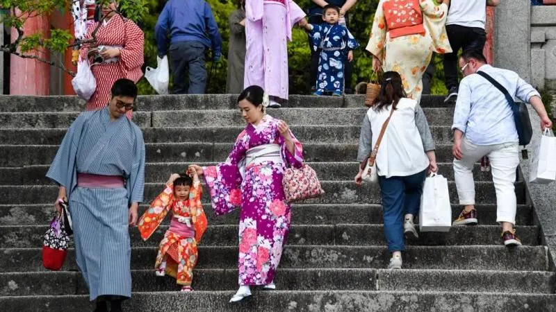 La population du Japon tombe pour la première fois en 42 ans sous la barre des 120 millions